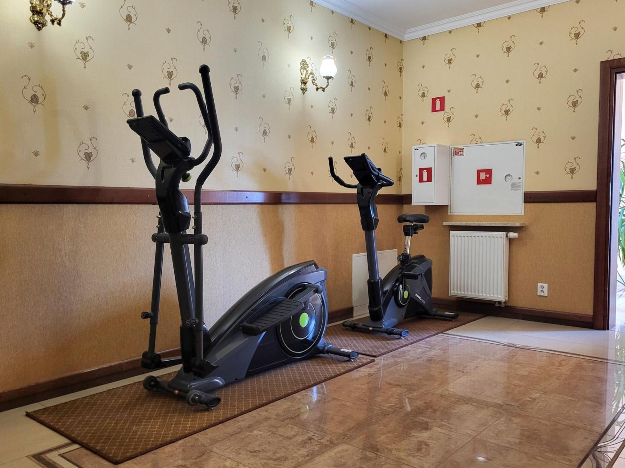 Hotel Hesperus Międzyrzec Podlaski Kültér fotó