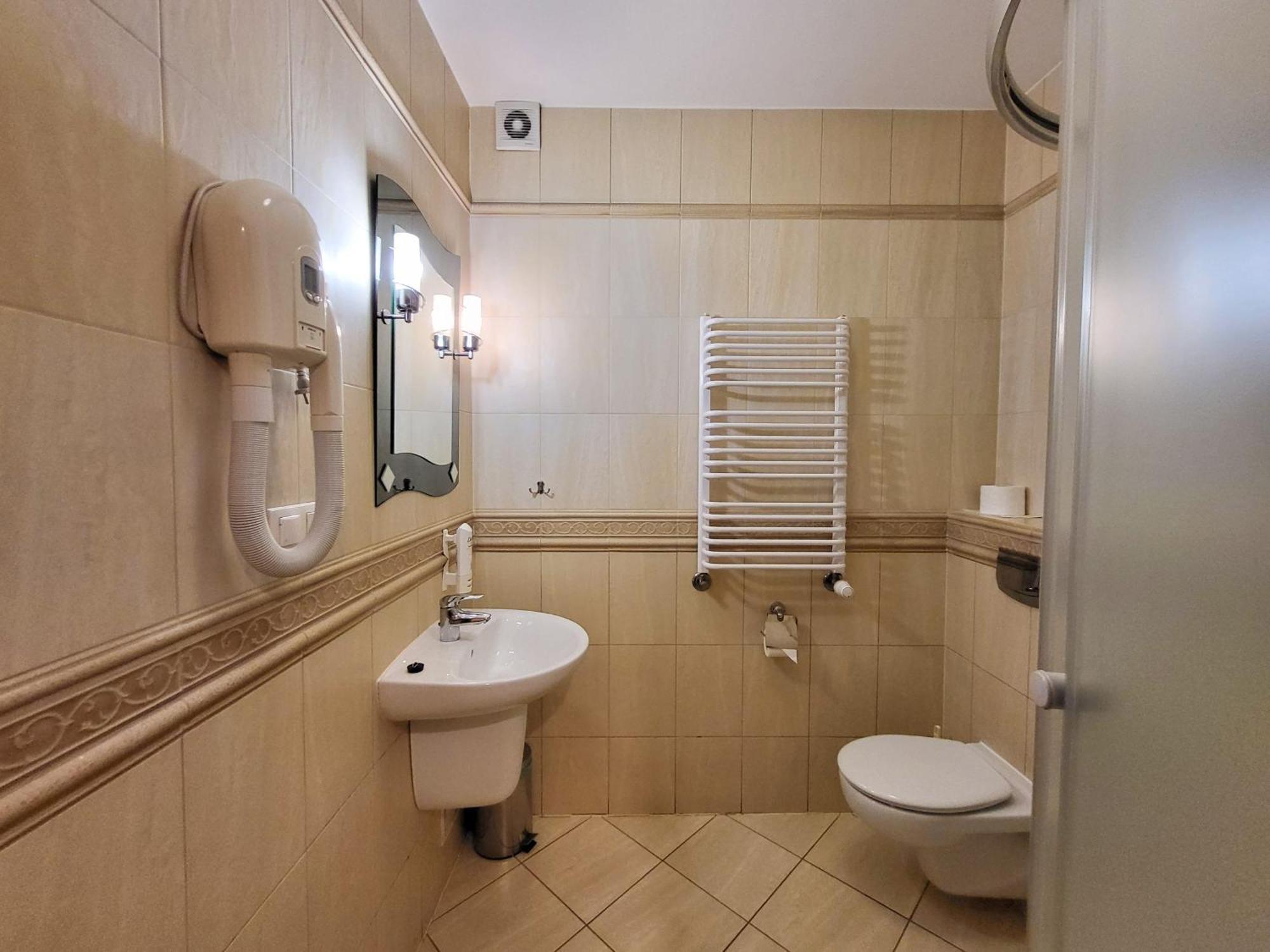 Hotel Hesperus Międzyrzec Podlaski Kültér fotó
