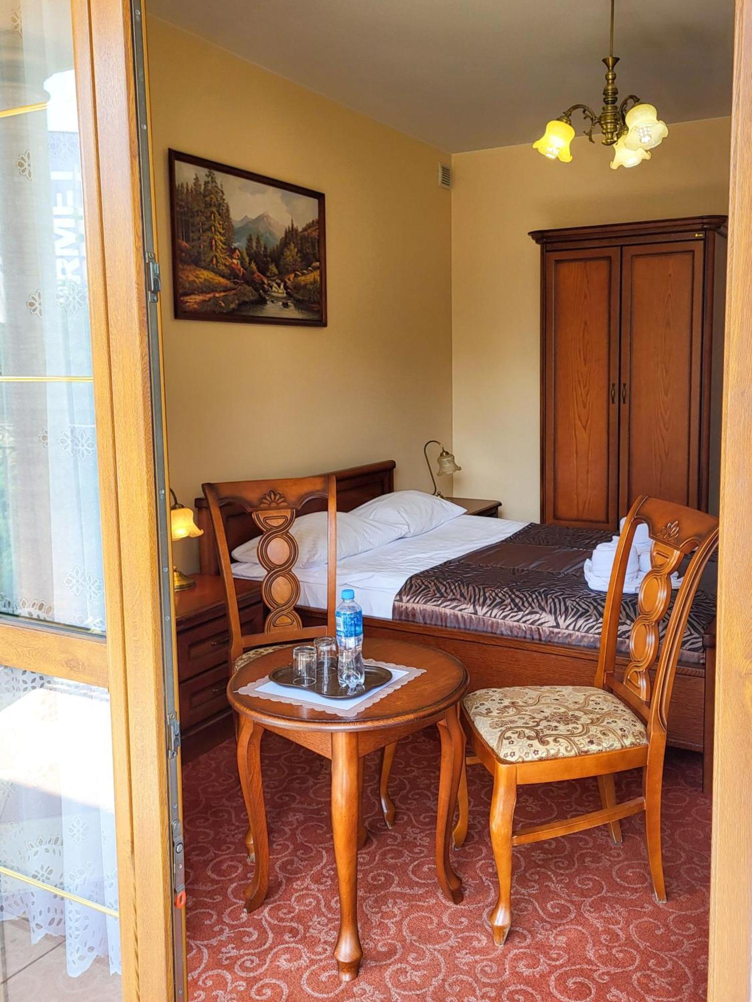 Hotel Hesperus Międzyrzec Podlaski Kültér fotó