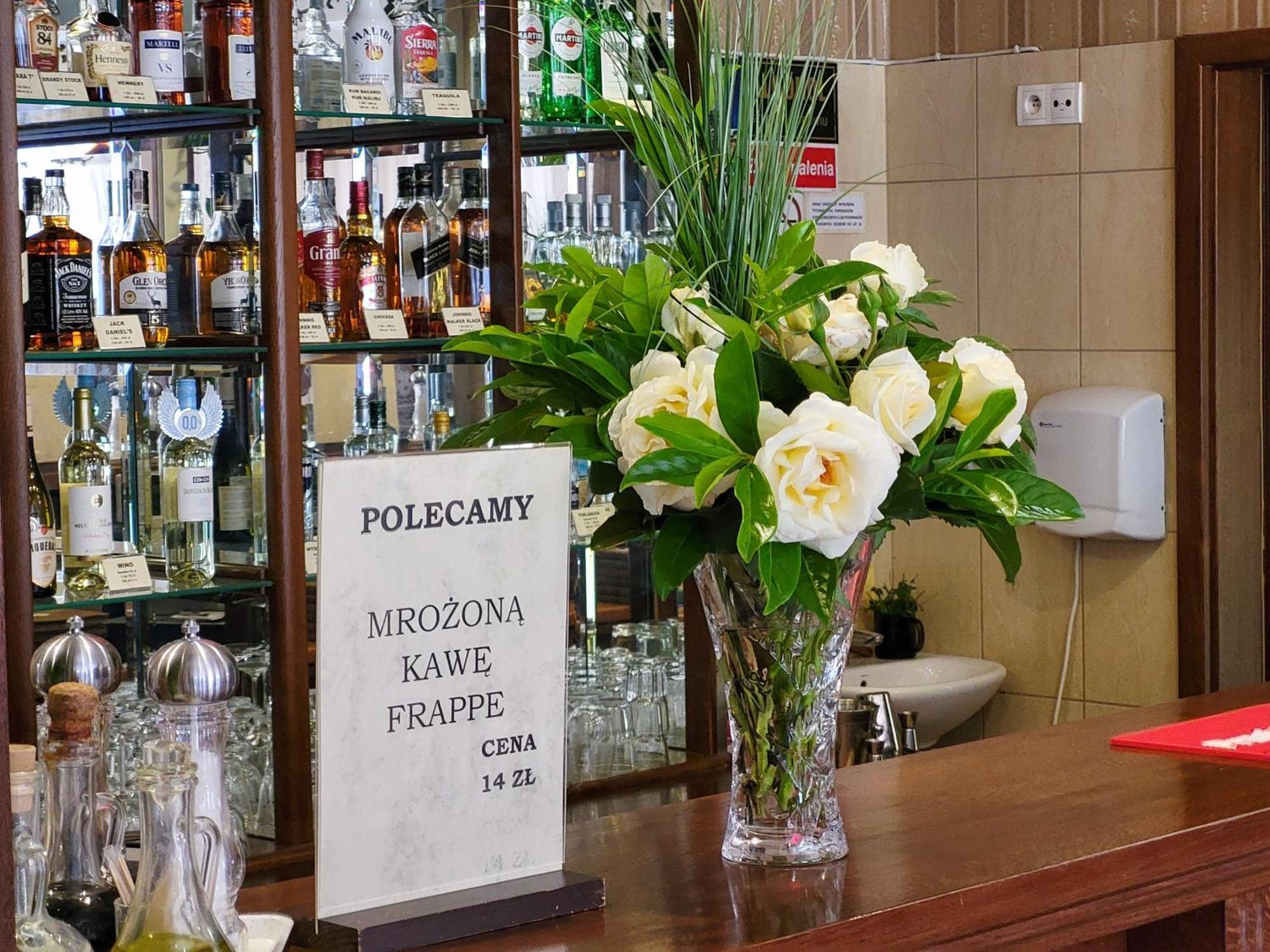 Hotel Hesperus Międzyrzec Podlaski Kültér fotó